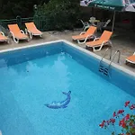 Zora 3* ساني بيتش