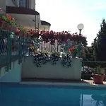 Zora Szálloda