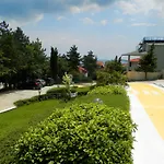 Zora Szálloda Napospart