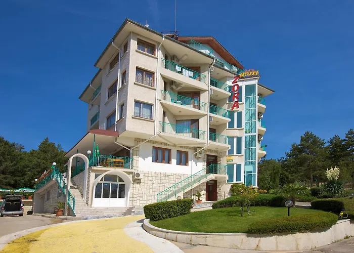 Zora Hotel 3*