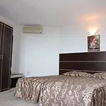 Ξενοδοχείο Zora 3*