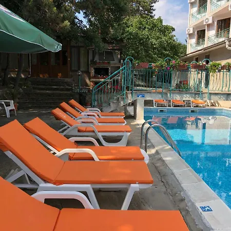 Zora 3* ساني بيتش